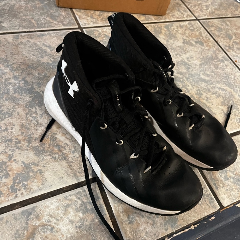 Under Armour Black and White Basketball Sneakers